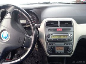 punto grande 1.4i 70kW 2006 6r park.s. tažné - 7