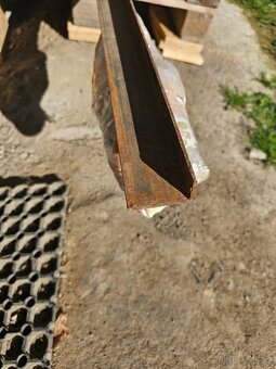 Profil L nerovnoramenný 50x25x3mm 459cm za 180,-Kč - 7