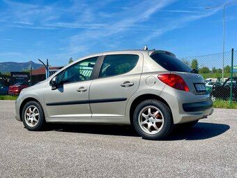 Peugeot 207 1.4 - 7