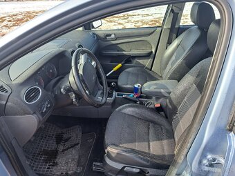 Ford Focus 2.0i Mk2 107kw - 7