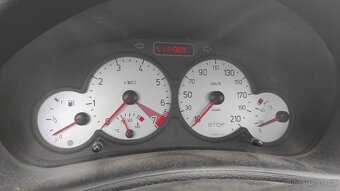 Peugeot 206 1,6 16V CC - 7
