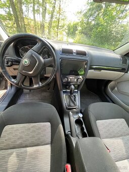 Škoda Octavia 1.2 tsi dsg 77kw  2010 - 7