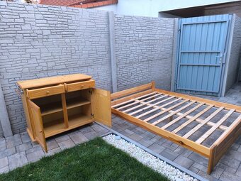 Prodám manželskou postel + Matrace + Komodu - 7