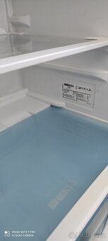 Lednice s mrazákem BEKO - 7