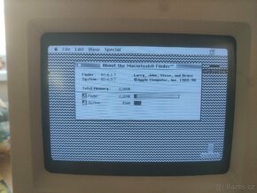 Apple Macintosh Classic - 7