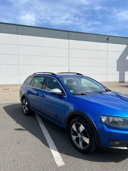 Skoda Octavia Scout 3 - 7