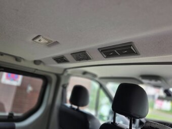 Renault Trafic 2.0dCi Black Edition NAVI 9MÍST - 7