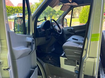 Odtahovka do 3.5 t --VW Crafter 2.5 TDi -- - 7