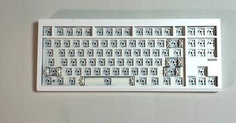 Mechanická TKL klávesnice – Gateron Yellow G Pro 3.0 - 7