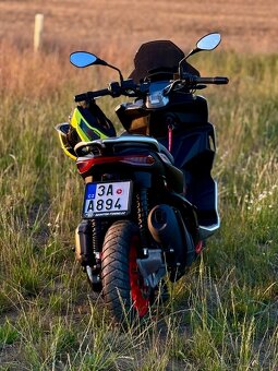 Aprilia SR GT 125, 2022, naj. 3.800 km - 7