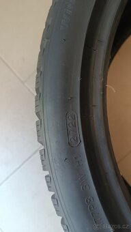 255/35/19 zimní - 7