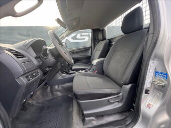 Isuzu D-Max 1,9 4x4, tažné, sklopka (2020) - 7