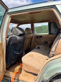 Mercedes Benz w124 250D díly - 7