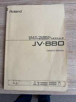 Roland JV 880 - 7