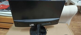 Prodám Počítač s monitorem, klávesnicí a myší, včetně kabelá - 7
