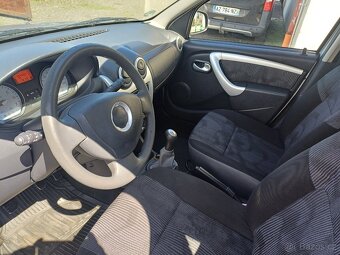 Dacia sandero 1.6 Laureate - 7