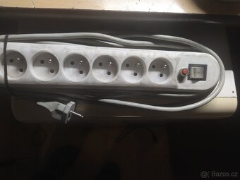 Prodlužovací kabel s jisicem - 7