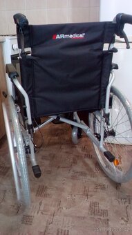 INVALIDNÍ VOZÍK-46CM-ODLEHČEN-BRZDY PRO DOPROVOD - 7