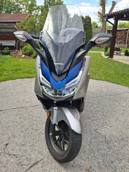 HONDA FORZA 125 - 7