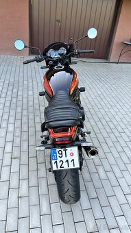 Kawasaki Z900 RS - 7