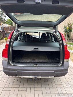 Volvo XC70 2.5T - 7
