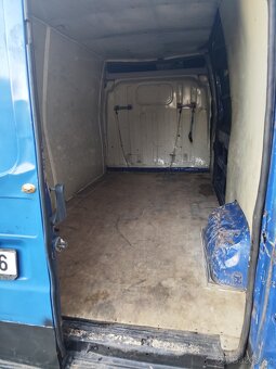 Peugeot boxer skříňová 2D - 7