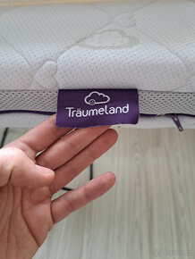 Dětská postýlka+materace+prostěradla+látkové zábr.+kapsář - 7
