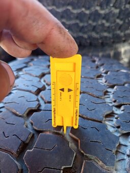 Celoroční pneu Goodyear offroad 265/65/17 - 7