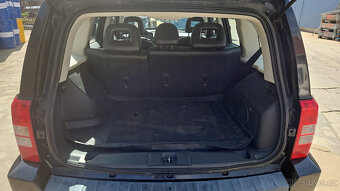 JEEP Patriot 2,4i-4x4 - 7