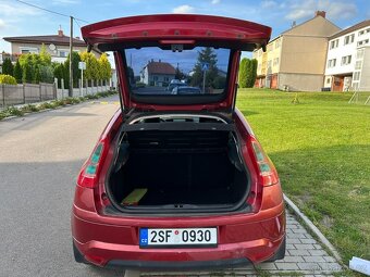 Prodám Citroen C4 coupe 1.4 16v r.v 2005 - 7