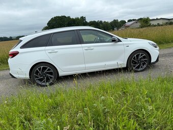 Hyundai i30 N-Line 1,5 T-GDI MHEV DCT 117kW - 7