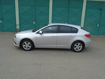 Chevrolet Cruze 1.6i 1.majitel ČR 99.000km - 7