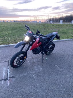 Motorka malaguti xsm 125, 2021 - 7