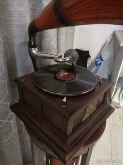 Gramofon s troubou - 7