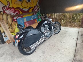 HARLEY DAVIDSON V-ROD - 7