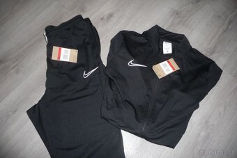 sportovní tepláková souprava nike vel. L - 7