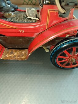 plechové auto Cragstan Shaking - 7