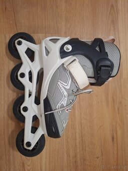 Kolečkové brusle Decathlon – rostoucí, vel. 32-35 - 7