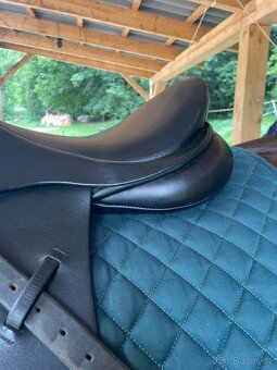 UNIVERZALNI SEDLO BARNSBY POSEDLI 17 KOMORA do “U” 3 - 7