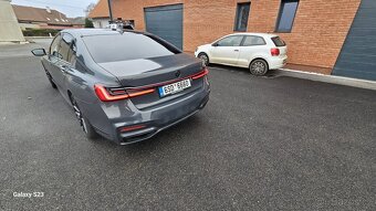 BMW Řada 7, BMW 750 i 390KW - 7