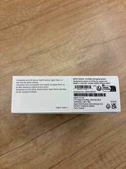 AirPods 3.generace - 7