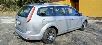 Ford Focus 1.6 16V - 7