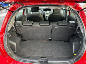 Prodám Toyota Yaris 1.0 VVT-i, benzín, - 7