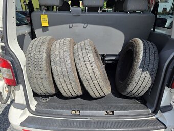 Volkswagen Transporter 2.5 TDI 9 míst TZ - 7