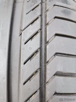 235/45/19 letni pneu CONTINENTAL a BRIDGESTONE 235 45 19 - 7