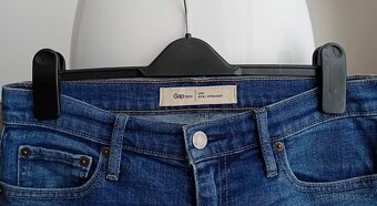 GAP dámské džíny Real Straight vel. M - 7