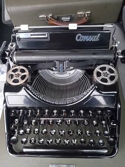 Starý psací stroj - 7