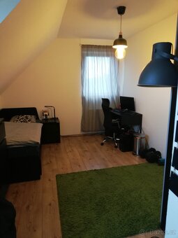 Prodej zděného rodinného domu na Slapech za Prahou - 7