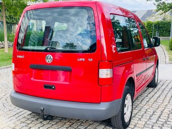 Volkswagen Caddy 1.6i BENZÍN 75KW MANUÁL TAŽNÉ - 7