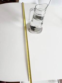 Jidelni dreveny stul - 7
